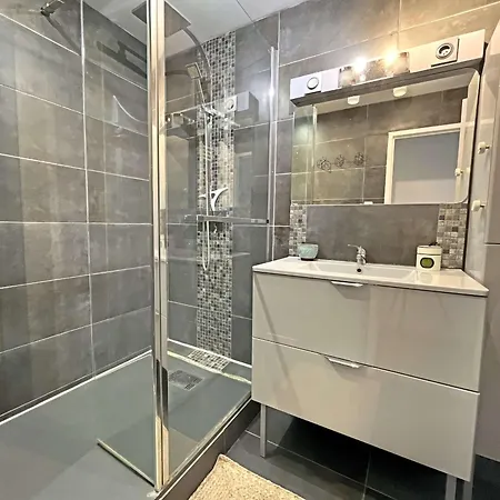 Superbe T3 Proche Avec Loggia, Wifi, Bien Decore - Fr-1-646-45 *